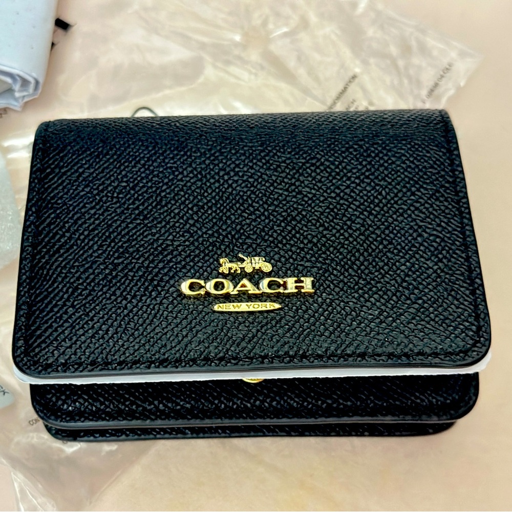 NWT Brand New Coach Mini Wallet On A Chain Black/Gold